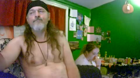 hippiedad333 online show from July 7, 1:16 am