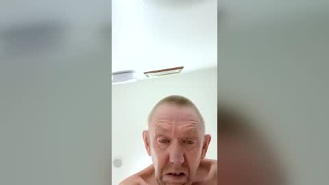 hornypatrick1877 online show from August 6, 10:54 am