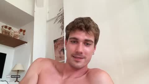 Travis online show from July 18, 6:08 am