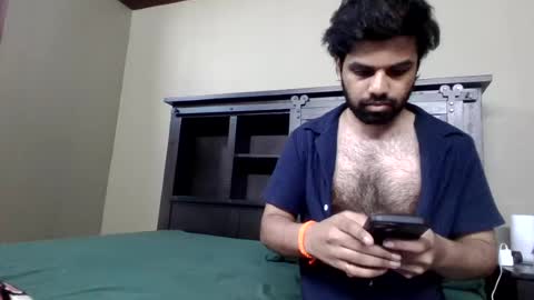 Desi Boy online show from July 8, 9:08 pm