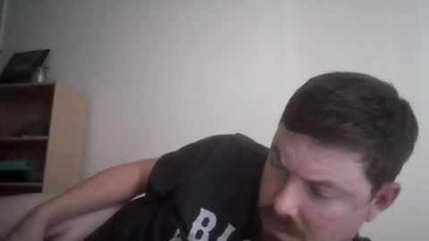 iaguy0587 online show from July 8, 9:08 pm