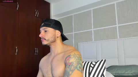 Isaac Surez online show from July 12, 1:02 pm