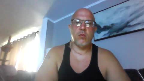 jr1871 online show from July 10, 11:13 am