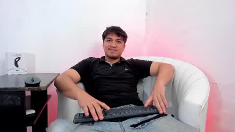 JUAN  online show from June 17, 3:36 pm