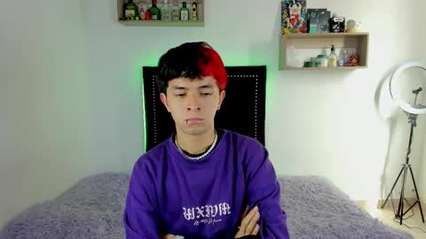 Justine online show from December 19, 2:03 pm