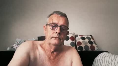 Arthur01750 online show from July 23, 10:34 am