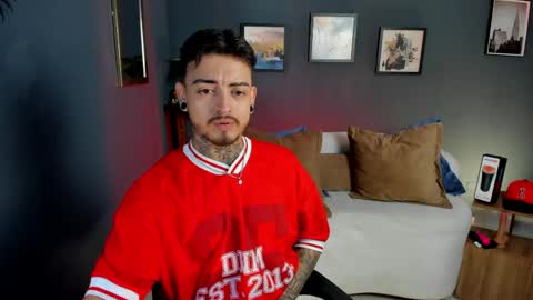 keneth_collins online show from May 20, 1:17 pm