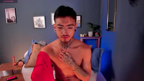 keneth_collins online show from May 27, 12:35 pm