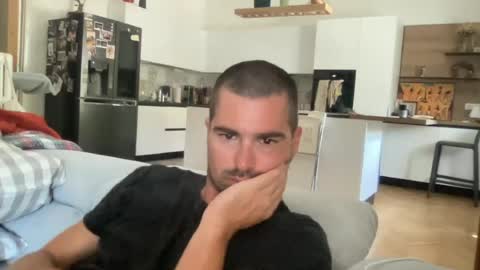 kevinpillobello online show from July 17, 12:23 pm