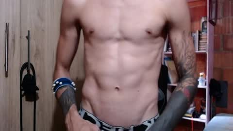kyleer77 online show from May 31, 10:00 pm