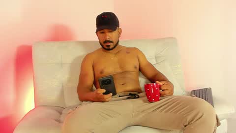 leo  online show from July 10, 1:47 pm