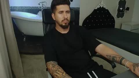 LoganStroud online show from June 26, 10:18 am
