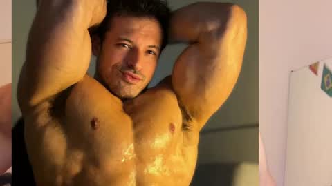lucasfit24 online show from July 5, 4:36 pm