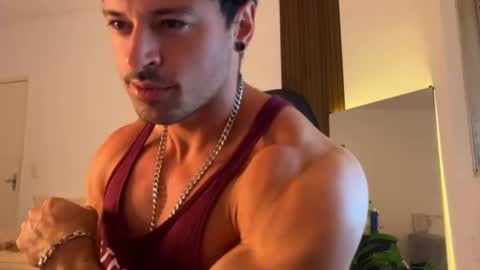 lucasfit24 online show from August 7, 1:12 am