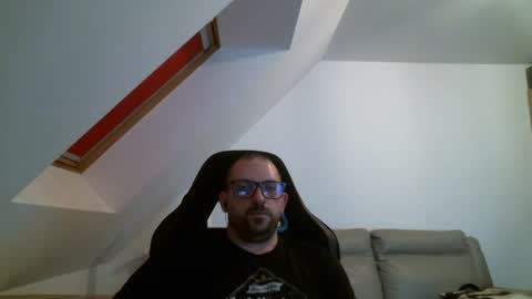 breton online show from August 1, 10:31 pm