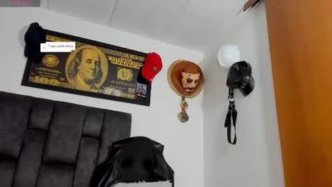 matt rodriguez92 online show from July 3, 9:37 am