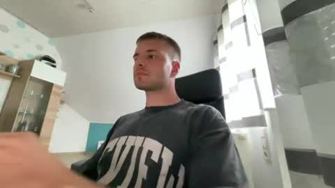 Matthias online show from August 9, 2:34 pm