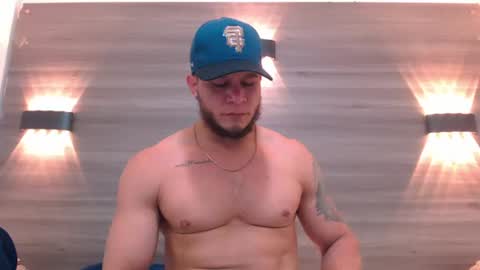 Maximiliano online show from June 25, 8:35 pm