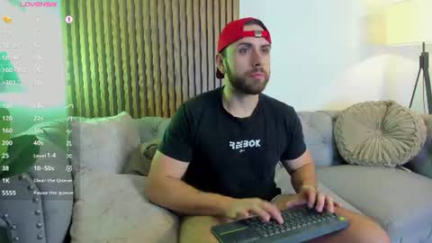 Maximo Wolf online show from July 2, 9:10 pm
