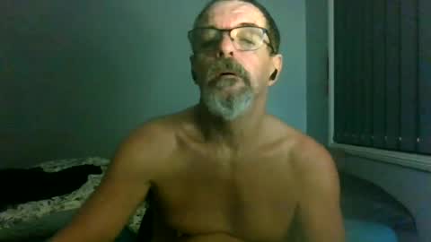 Max online show from June 22, 3:01 am