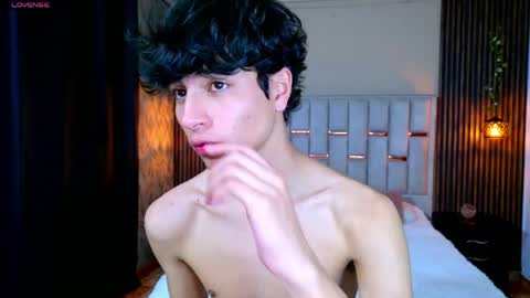 MICHAELL online show from May 25, 12:44 pm