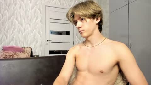 Isaac online show from June 24, 10:45 pm