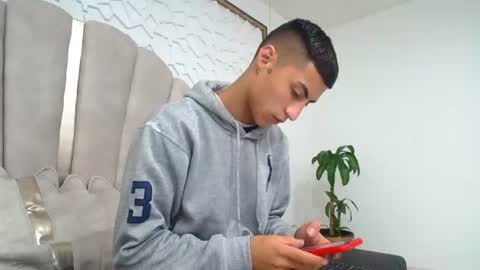 Mr Porn  online show from June 16, 2:08 pm