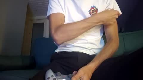 mrbigcock4206980 online show from August 6, 9:10 pm
