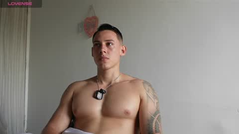 muscle_king_cum online show from July 2, 3:07 pm