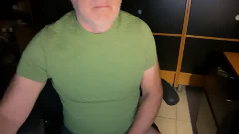 naughtydaddyla online show from June 25, 5:12 am