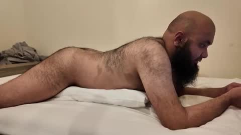 naughtyfuzzy69 online show from April 17, 3:20 am