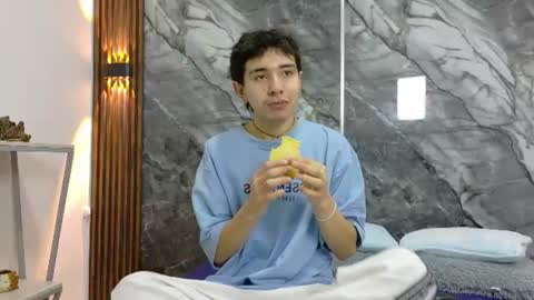    online show from July 7, 11:25 am