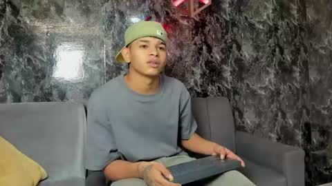 nova_mitchell online show from June 21, 12:55 pm