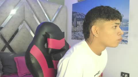 nova_mitchell online show from July 1, 12:39 pm