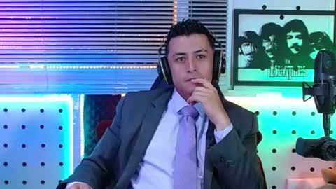 Darko0717  online show from July 11, 4:09 pm