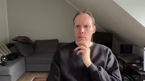 Arno online show from June 13, 2:59 pm