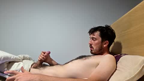 popboy2001 online show from June 18, 9:14 am