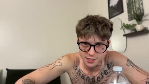 pretty boy online show from July 20, 6:30 am