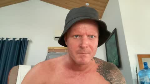 rabbit_eyes69 online show from June 28, 4:40 am