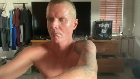 rabbit_eyes69 online show from July 2, 8:20 am