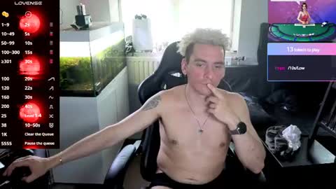 Rayzel online show from July 7, 5:49 pm