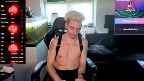 Rayzel online show from June 23, 6:22 pm