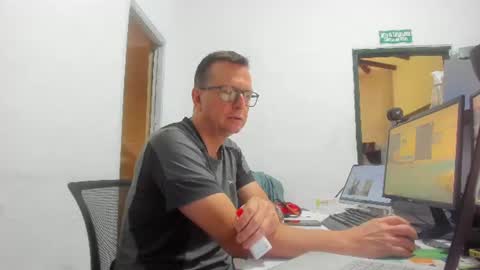 realdreamswc online show from July 15, 6:14 pm