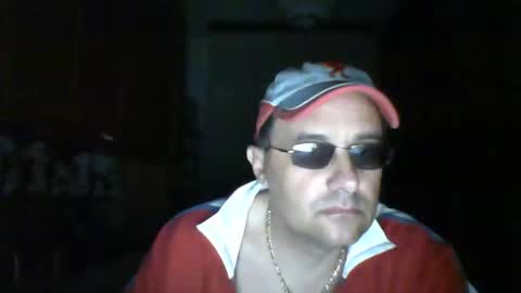robertino online show from May 9, 7:37 pm