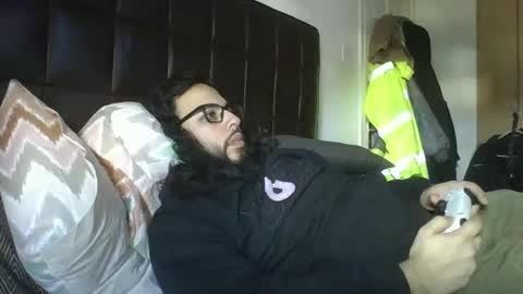 romeoisnotperfectbuthetries online show from February 28, 1:25 pm