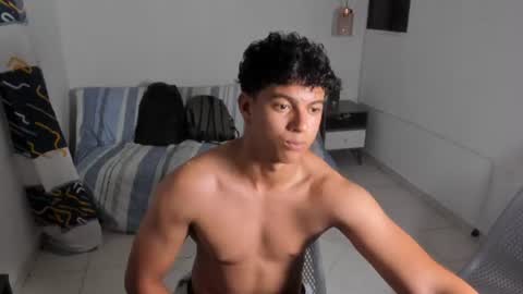 santy_stump online show from July 7, 12:32 am