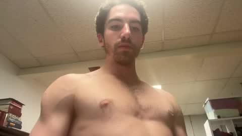 shirtlesshunk15 online show from July 14, 12:01 am