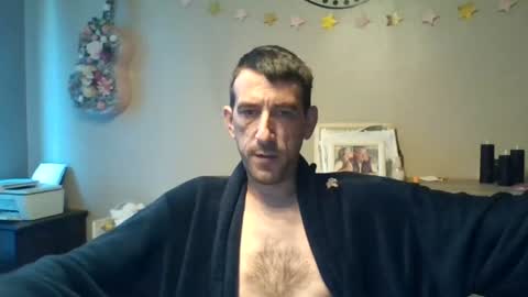 SkinnyBigCock2 online show from July 9, 5:33 am