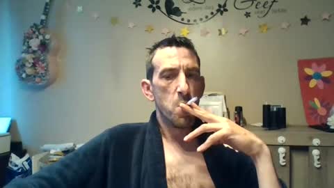 SkinnyBigCock2 online show from July 4, 4:37 am
