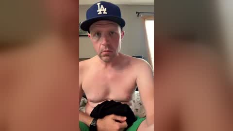 submissivebrett381 online show from July 7, 9:29 pm